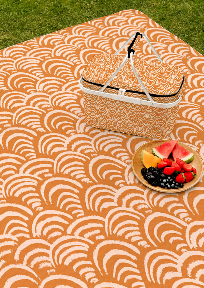 Picnic mat with Sand Dune Scallop flowing scallop surface pattern – bold textured pencil design inspired by rippling sand dunes, playful Australian kids’ outdoor textile.