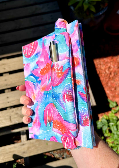 Portable art journal with matching fabric pen holder, Lily Lover pattern by Australian designer Laura Hamzic